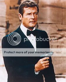 moore-roger-photo-roger-moore-62000.jpg